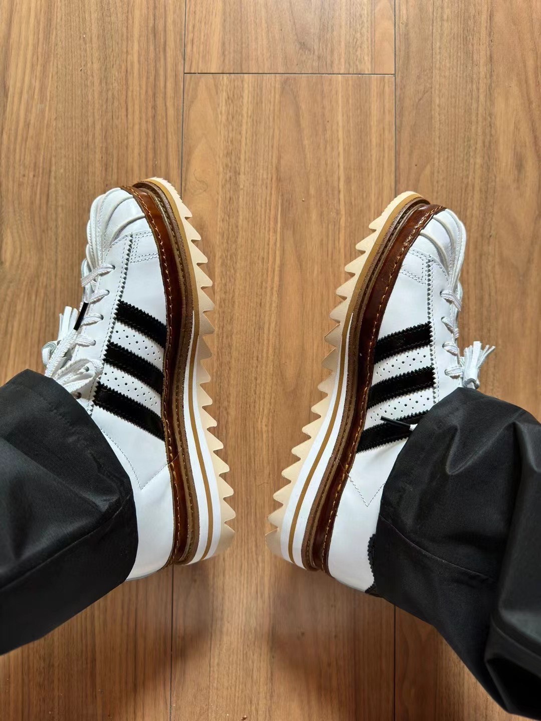 【콜라보 히트 상품】CLOT x 아디다스 오리지널 슈퍼스타 IH3132 photo review