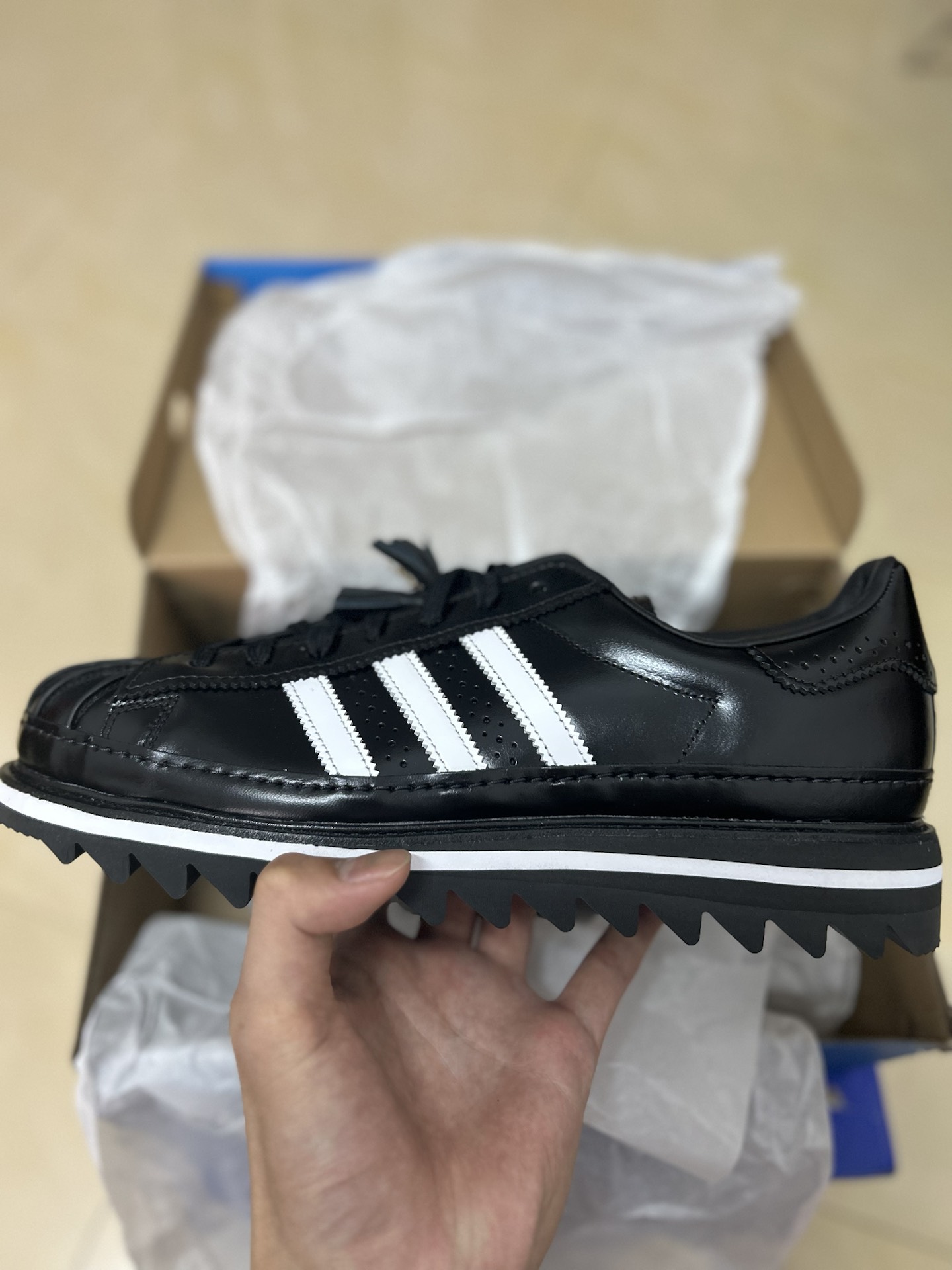 【콜라보 히트 상품】CLOT x 아디다스 오리지널 슈퍼스타 IH5953 photo review