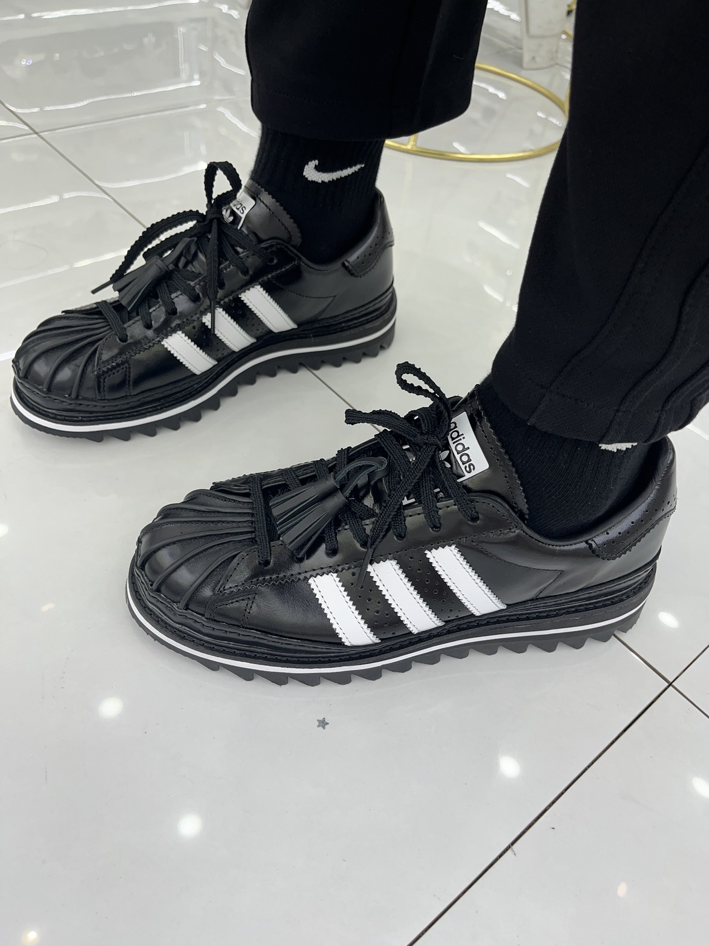 【콜라보 히트 상품】CLOT x 아디다스 오리지널 슈퍼스타 IH5953 photo review