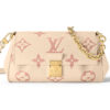 LOUIS VUITTON 최애 엠보싱 소가죽 만두 크로스백 레귤러 여성 L24*W9*H14cm